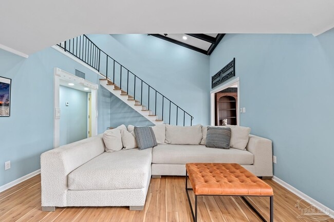 Building Photo - 4844 Huron Dr