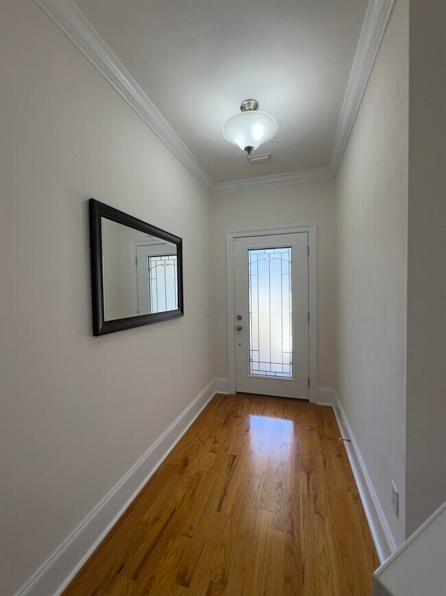 Building Photo - 2604 Ulysses Rd