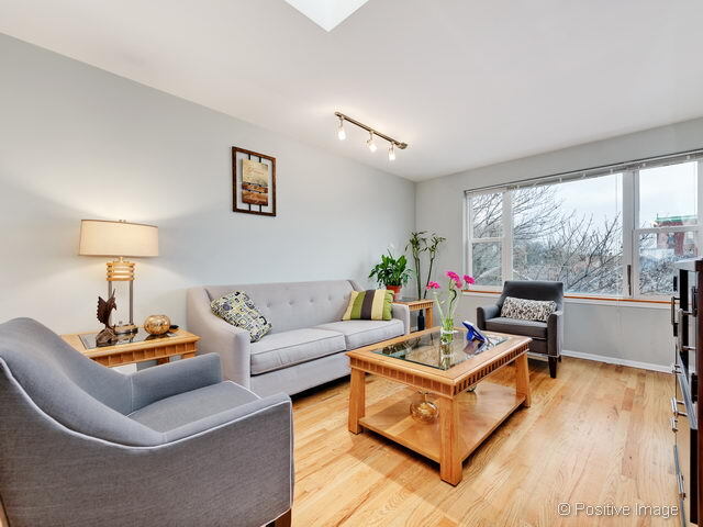 Building Photo - 1638 W Ohio St