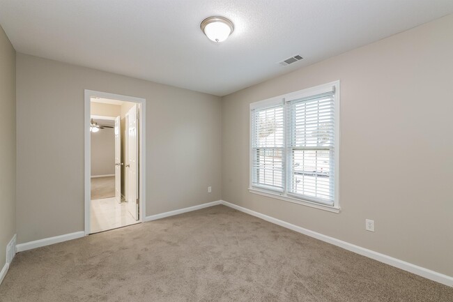 Building Photo - 4851 Harvest Knoll Ln