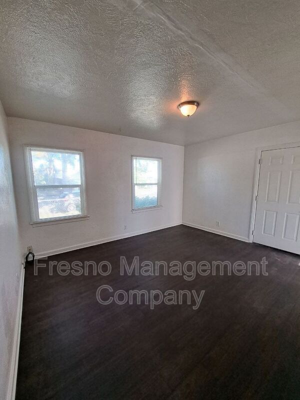 Building Photo - 436 N Effie St.