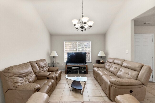 Building Photo - 16305 Many Trees Ln