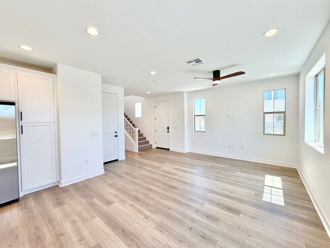 Building Photo - Turnkey Riverwalk Village 4 Bedroom Home with INCLUDED Solar, Upgrades & Prime Location