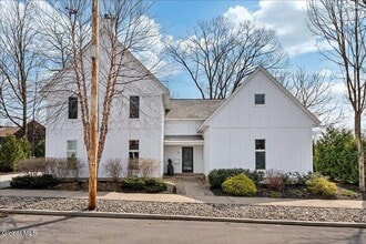 Building Photo - 18 Granite St