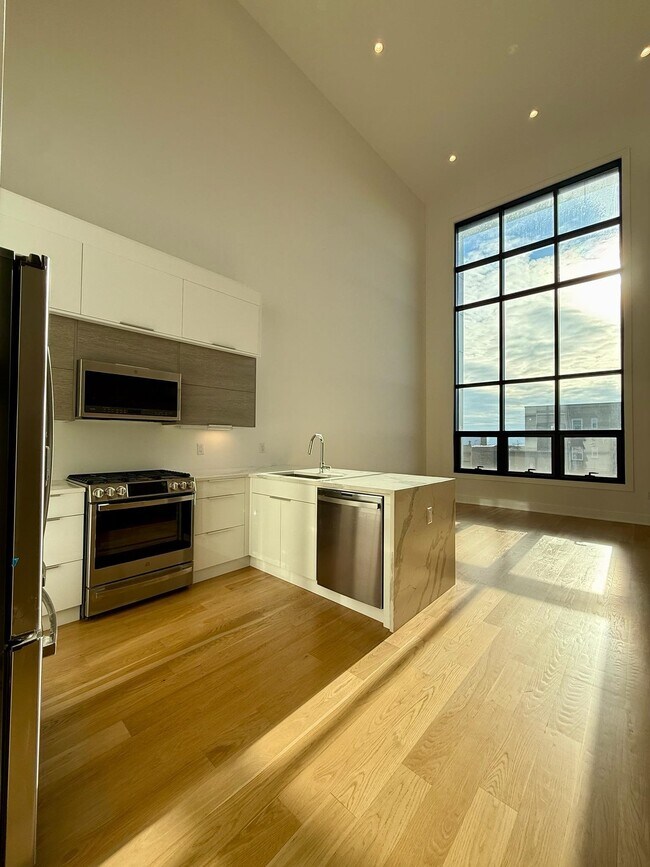 Building Photo - 6025 JFK Blvd E