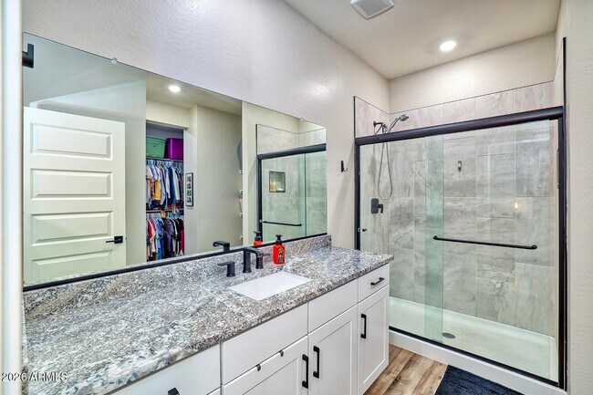 Building Photo - 11508 W Cumberland Dr