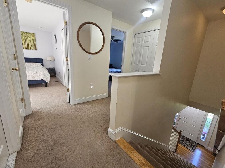 Building Photo - 9 Hibiscus