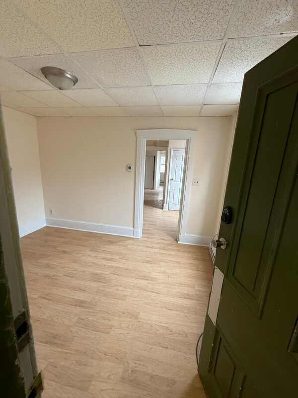 Building Photo - 1047 Penn St
