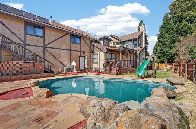 Building Photo - 100 Baldwin Lake Cir