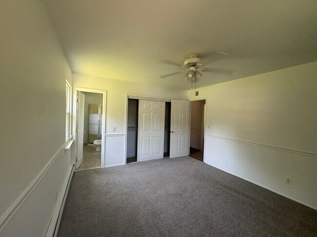 Building Photo - 3 Janis Ln