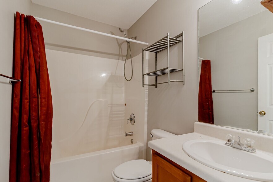 Building Photo - 2014 Inverness Pkwy