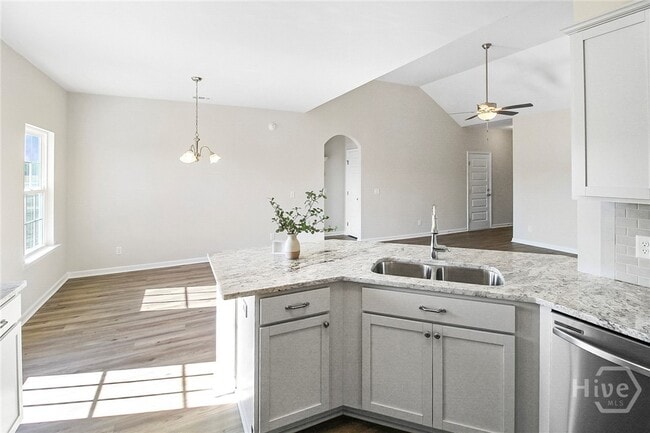 Building Photo - 1712 Arnall Dr