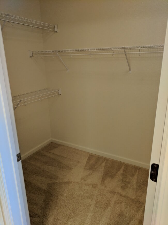 Master closet - 1883 Agnew Rd