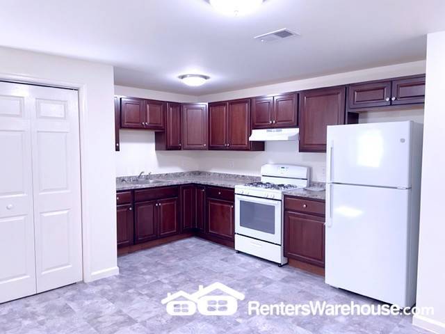 Building Photo - 4819 Eastern Ave