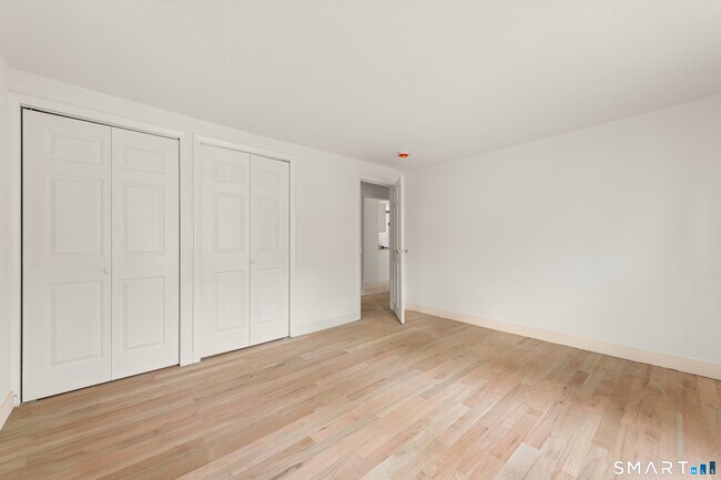 Building Photo - 1335 Wolf Hill Rd