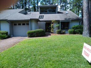 Building Photo - 101 Gleneagles Dr
