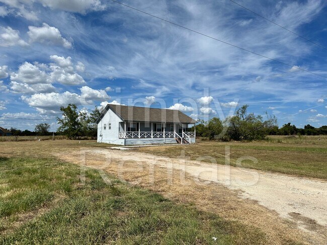 Building Photo - 479 Mills Way