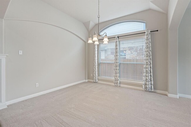 Building Photo - 1104 Lynsenko Dr