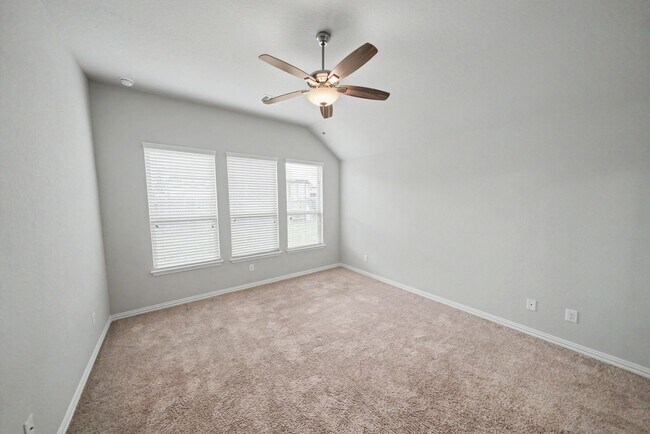 Building Photo - Beautiful Potranco Run Home with 3-Car Garage - Realtor Commission: $750