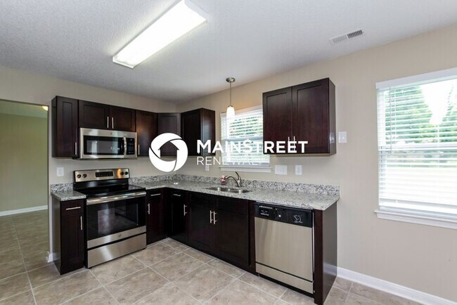 Building Photo - 3 Bedroom Pet-Friendly Home in Charlotte, ...