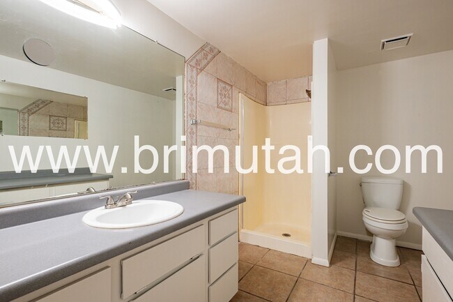 Building Photo - 3738 S 700 E