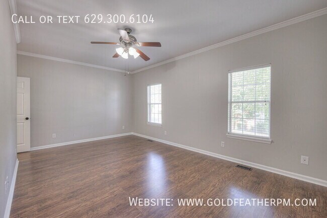 Building Photo - 5888 Woodlands Ave