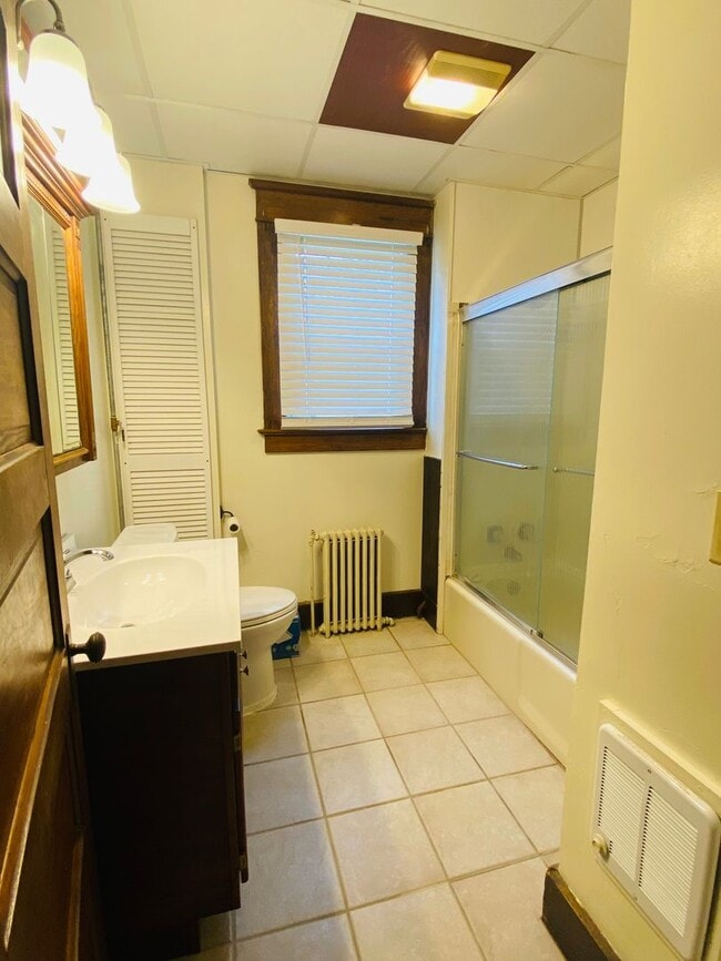Building Photo - Spacious home on Colegate Drive