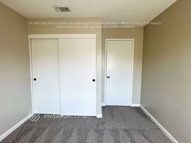 Building Photo - 7800 Scottsdale Dr