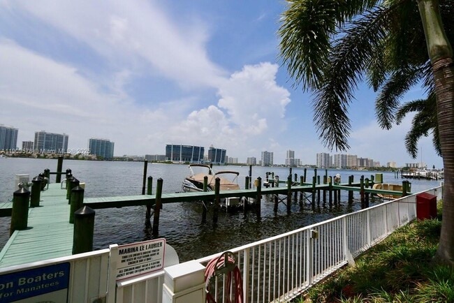 Building Photo - 17800 N Bay Rd