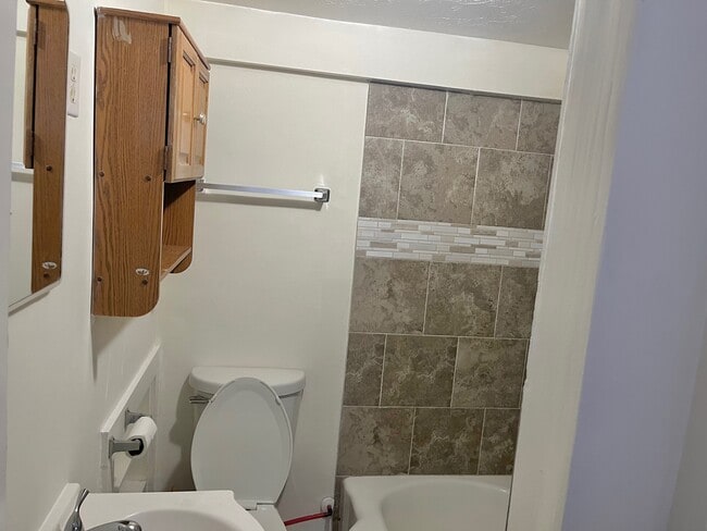 Building Photo - 4 Plex Seller Finance