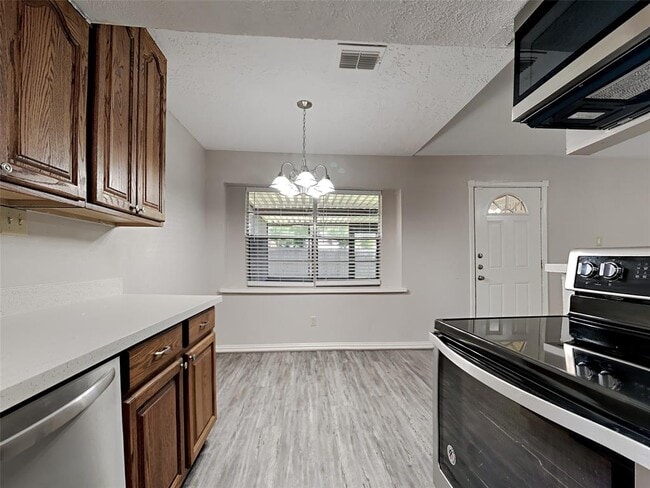Building Photo - 6639 Maczali Dr
