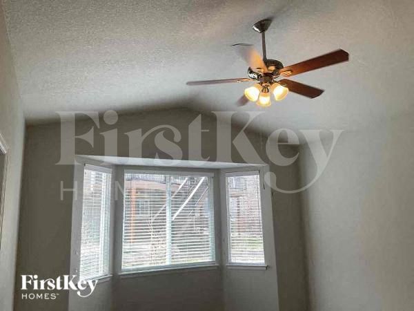 Building Photo - 22640 E River Chase Way