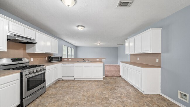 Building Photo - 134 S Vesper Bend Cir