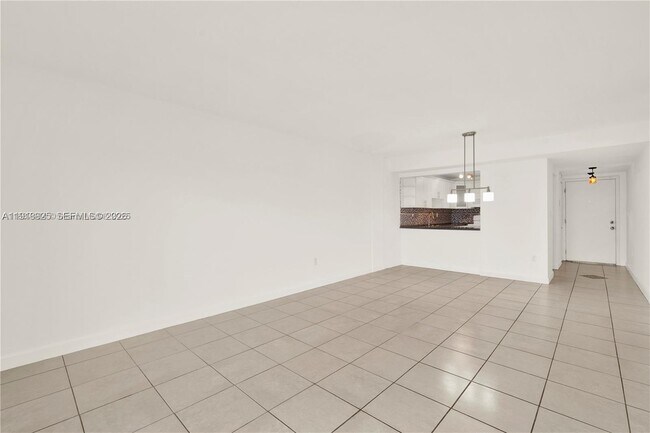 Building Photo - 1990 W 56th St