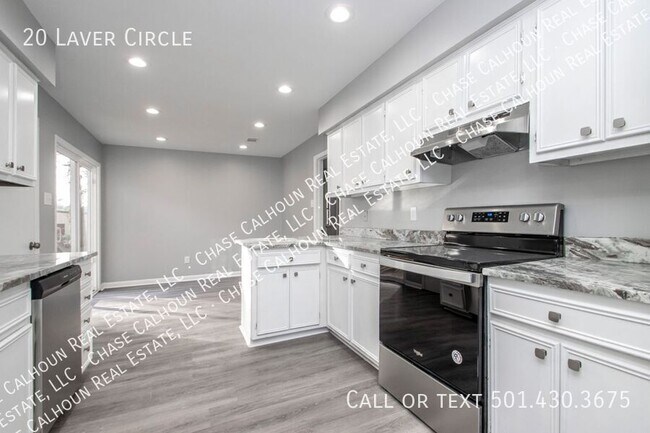 Building Photo - 20 Laver Cir