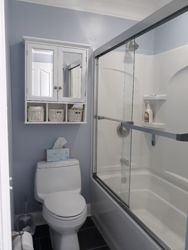 Building Photo - 2000 Waters Edge Dr