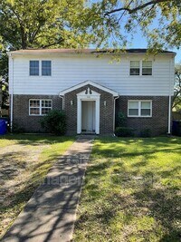 Building Photo - 9550 Lakeside Dr