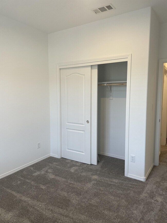 Building Photo - 163 Prism Ave SW