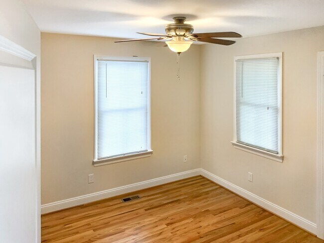 Building Photo - 3 Bed/2Bath Open Concept Home in Church Hi...