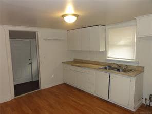 Building Photo - 2025 W Birch Ave