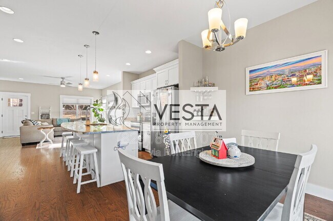 Building Photo - 4 Lola Lilly Pl