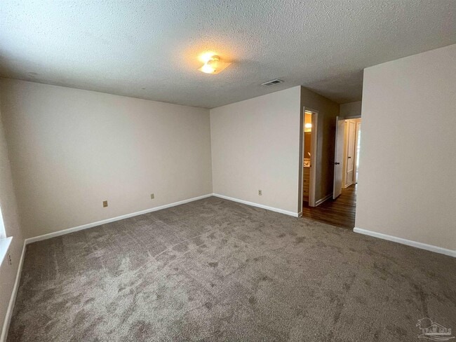 Building Photo - 3226 Santa Rosa Dr