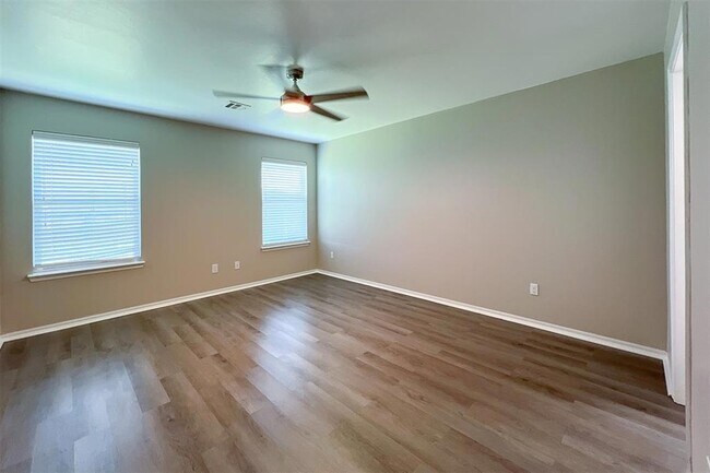 Building Photo - 2928 Cider Mill Ln