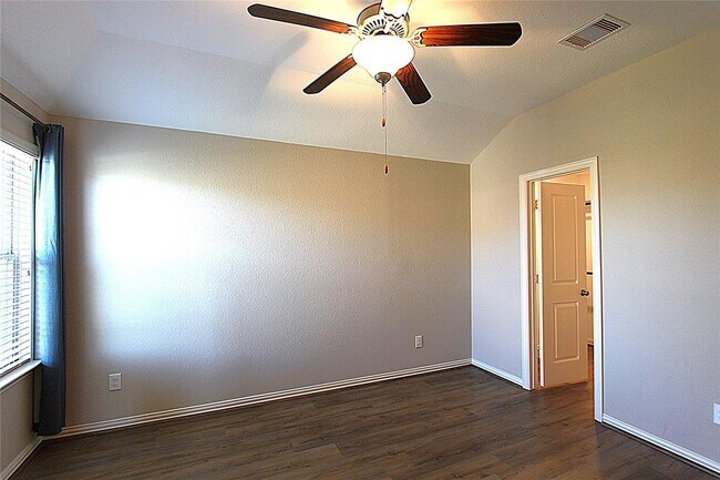 Building Photo - 19218 Presa Canyon Dr