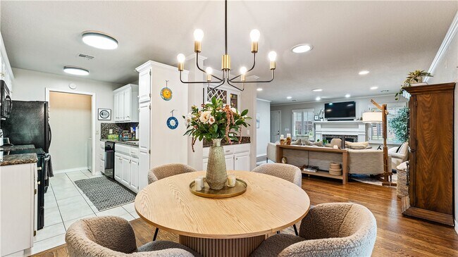 Building Photo - 2 S Prairie Dunes Dr