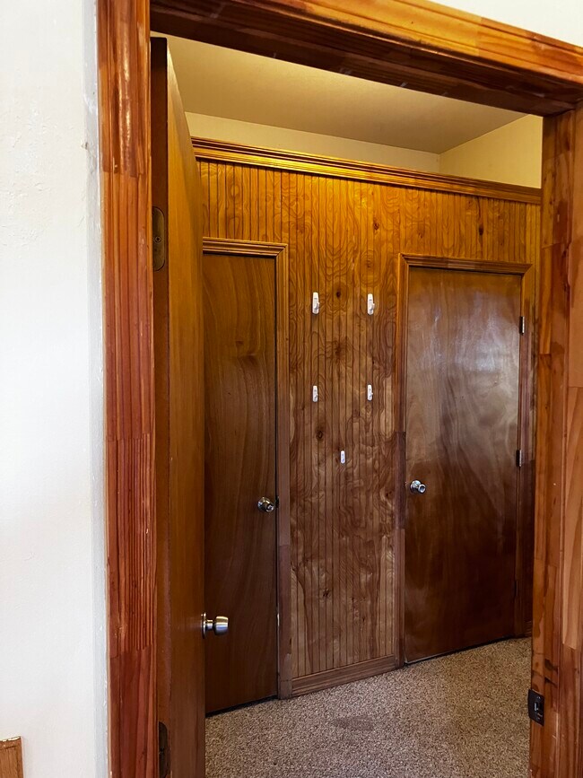 Building Photo - 174 Golden Meadow Dr