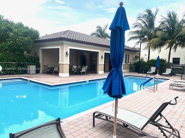 Building Photo - 5505 NW 27th Ct