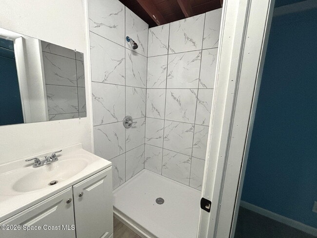 Building Photo - 1595 Hilldale Rd