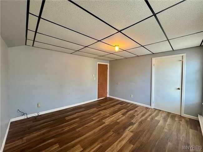 Building Photo - 341 Upper Front Ave