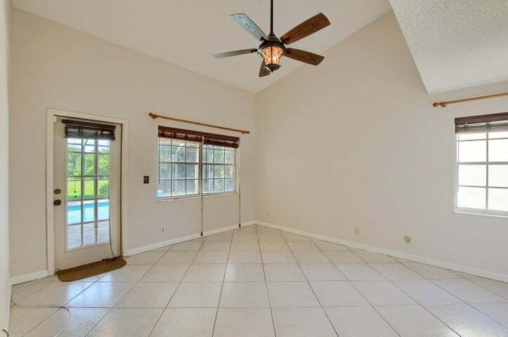 Building Photo - 22552 Middletown Dr